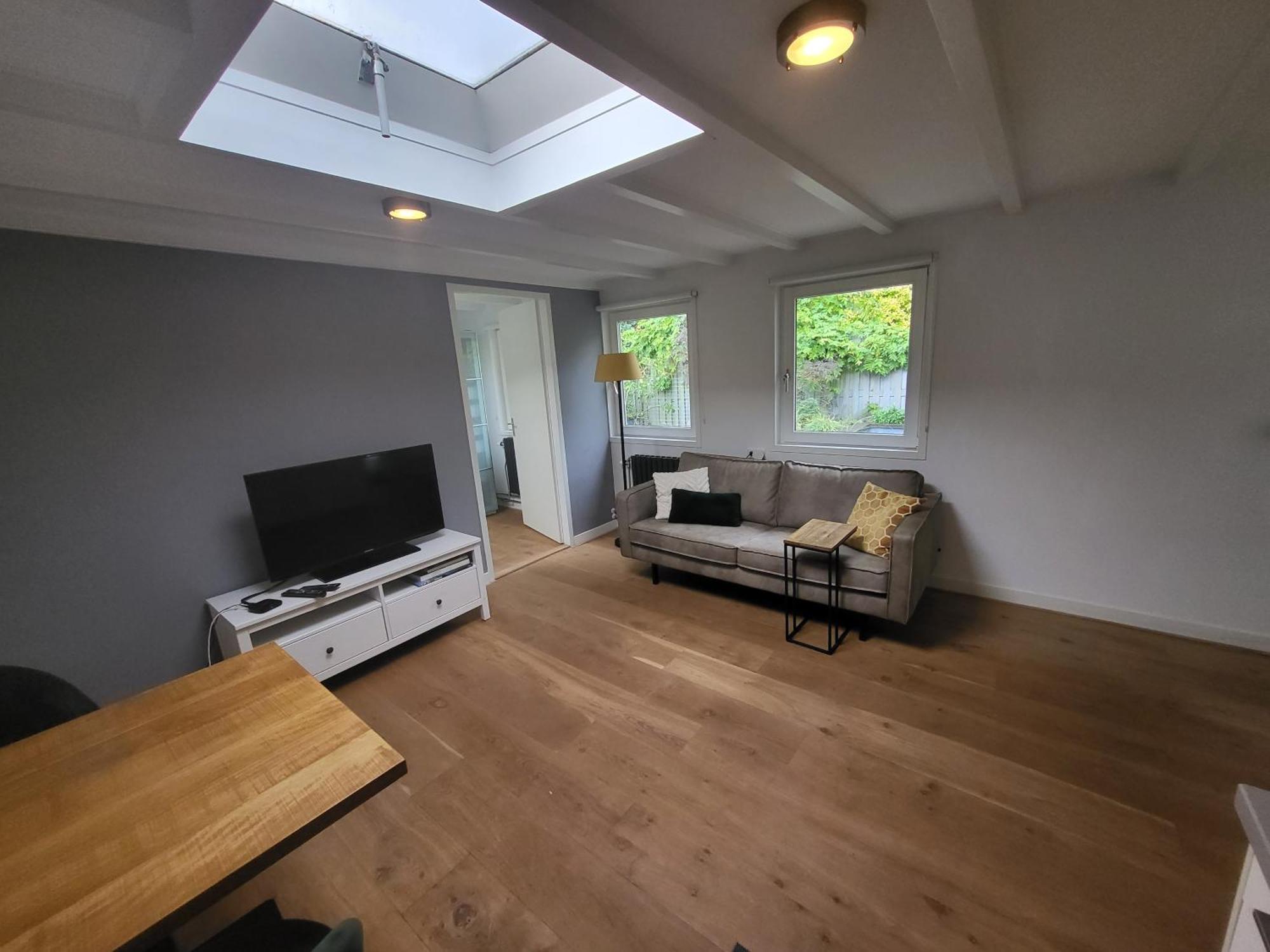 Spacious Private Guest House ヒルフェルスム エクステリア 写真