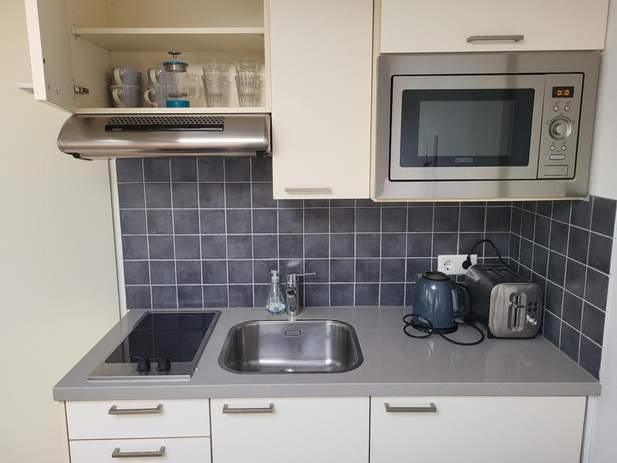 Spacious Private Guest House ヒルフェルスム エクステリア 写真